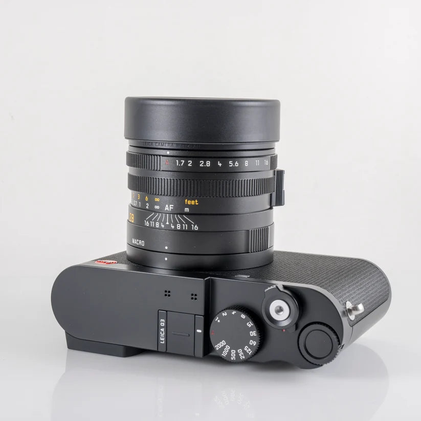 LElCA Q3 28mm f/1.7 19080 60MP Digital Point & Shoot Camera 19080