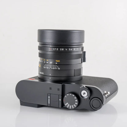 LElCA Q3 28mm f/1.7 19080 60MP Digital Point & Shoot Camera 19080